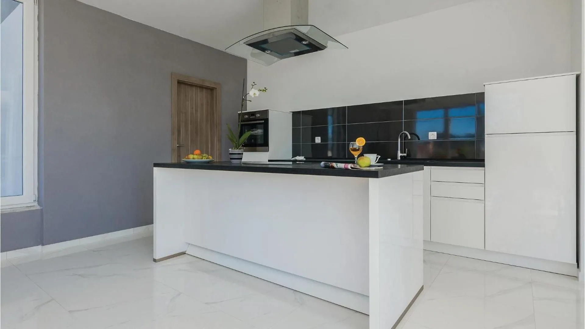 בית נופש Awesome Home In Kozino With Kitchen