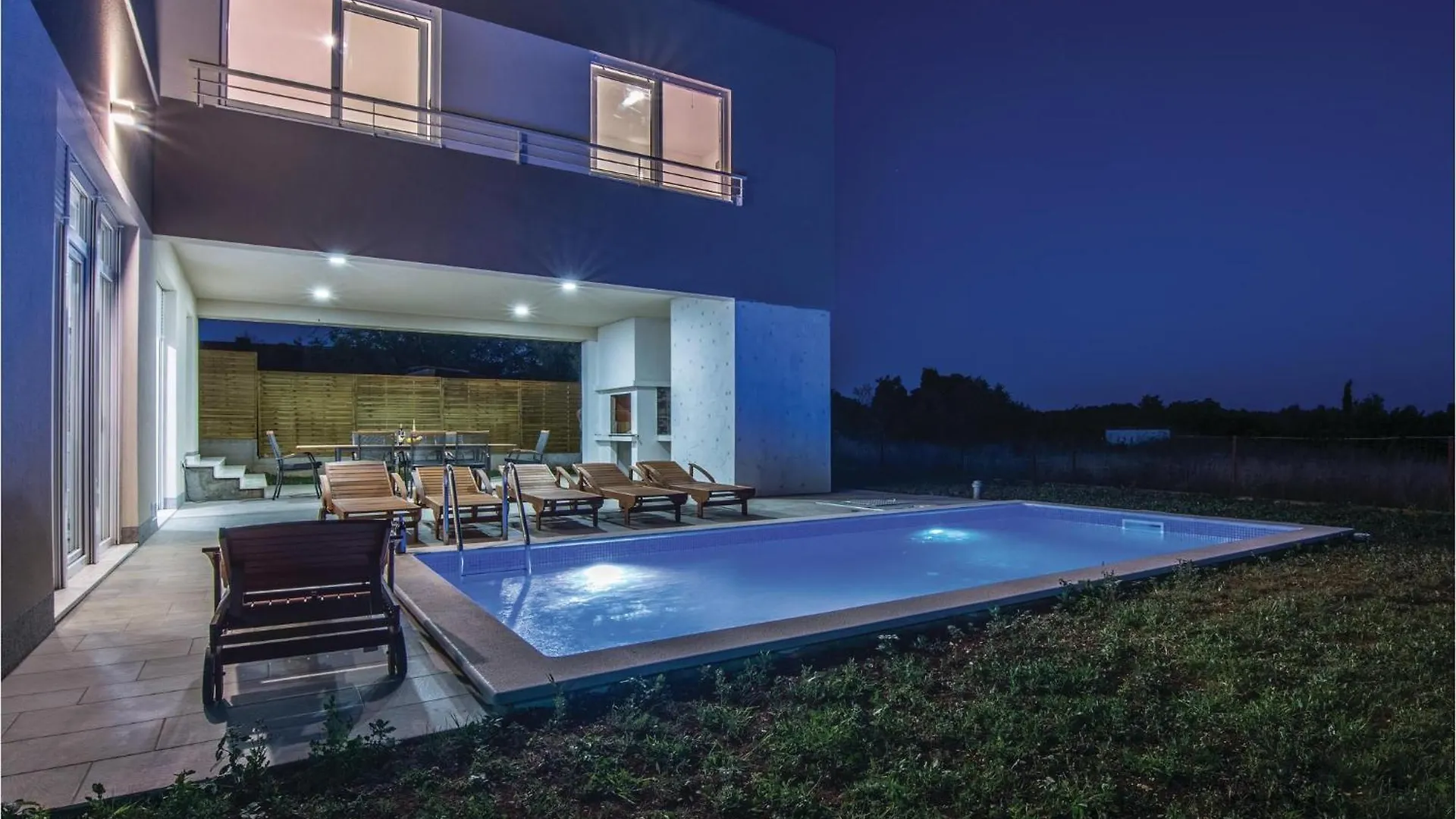 Awesome Home In Kozino With Kitchen