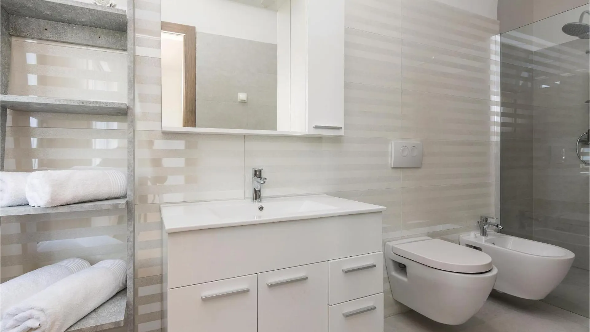 Awesome Home In Kozino With Kitchen 0*,  קרואטיה
